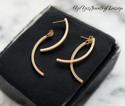 Stainless-Steel Fashion Big Curve Shape Earrings. - YeYesJewelryDesign