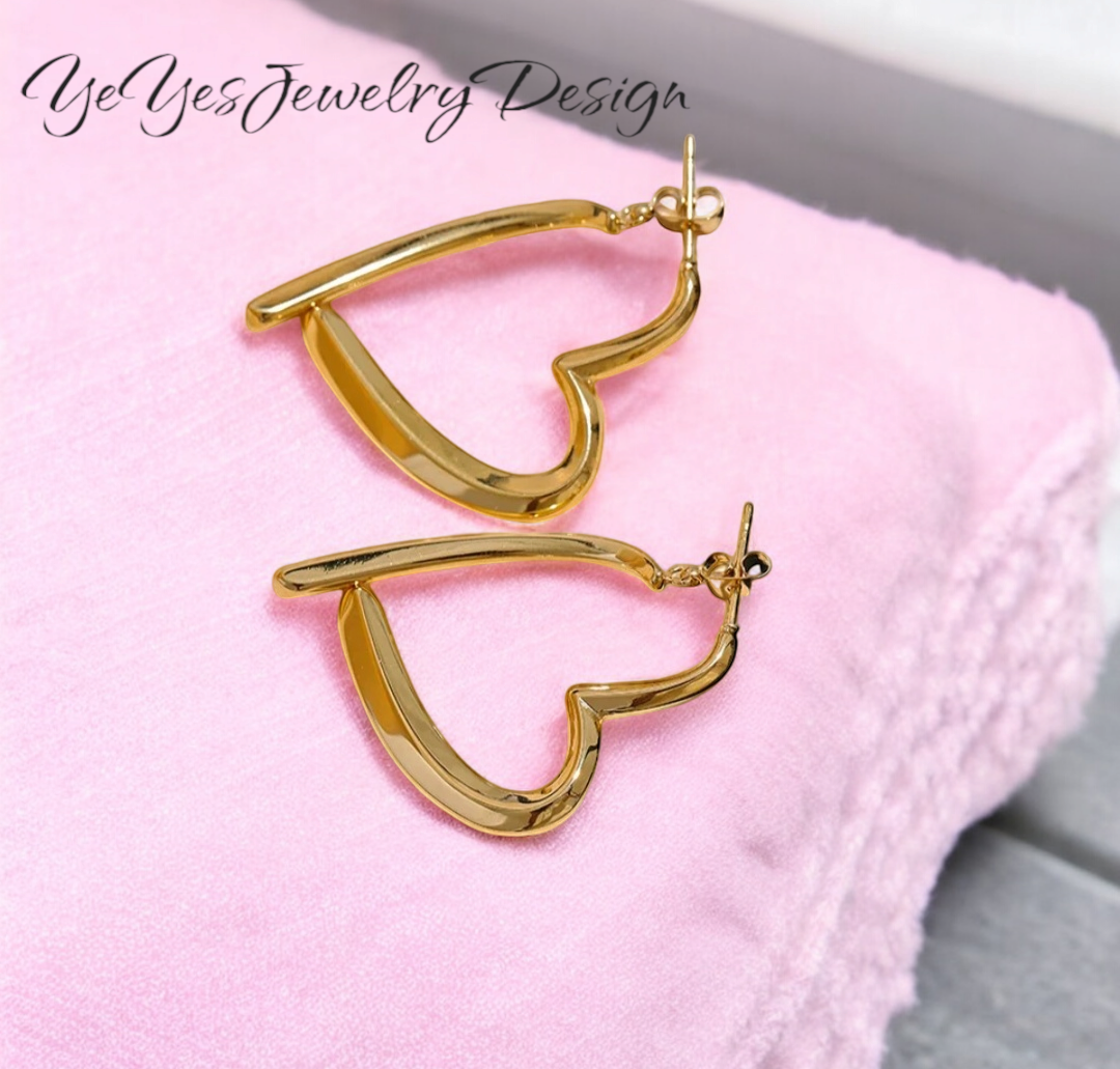 Gold Plated Hypoallergenic  Stainless Steel Waterproof Removable Hypoallergenic Heart Minimalist PVD 18K Gold Plated Hoop Earrings. - YeYesJewelryDesign