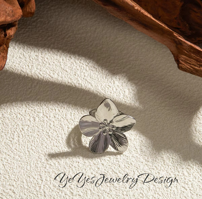 Waterproof 18k Gold-Plated Stainless-Steel Flower Adjustable Ring. - YeYesJewelryDesign