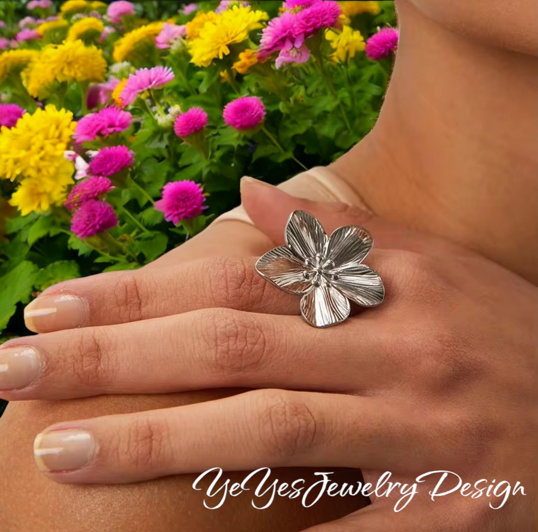 Waterproof 18k Gold-Plated Stainless-Steel Flower Adjustable Ring. - YeYesJewelryDesign