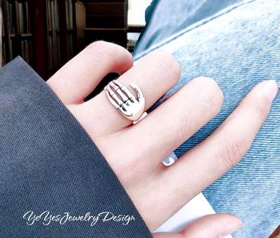 925 Sterling Silver Skeleton Open Hand Ring. - YeYesJewelryDesign