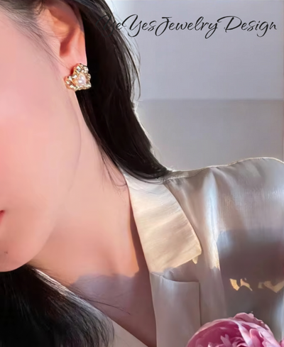 Waterproof Stainless Steel PVD 18k Gold Plated French Vintage Heart Pearl Stud Earrings. - YeYesJewelryDesign