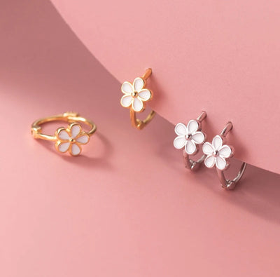 925 Sterling Silver Tine Enamel Sweet Flower Hoop Earrings. - YeYesJewelryDesign