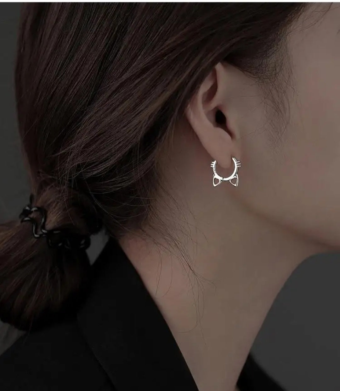 Exquisite 925 Sterling Silver Cat Hoop Earrings. - YeYesJewelryDesign