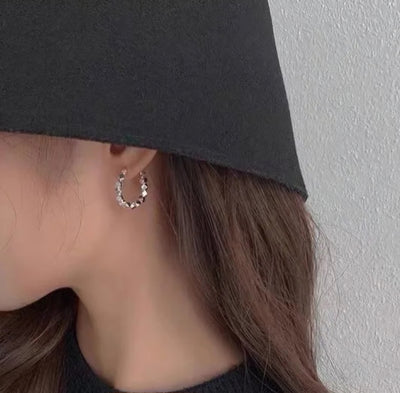 Elegant 925 Sterling Silver Temperamental Hoop Earrings. - YeYesJewelryDesign