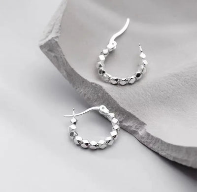 Elegant 925 Sterling Silver Temperamental Hoop Earrings. - YeYesJewelryDesign