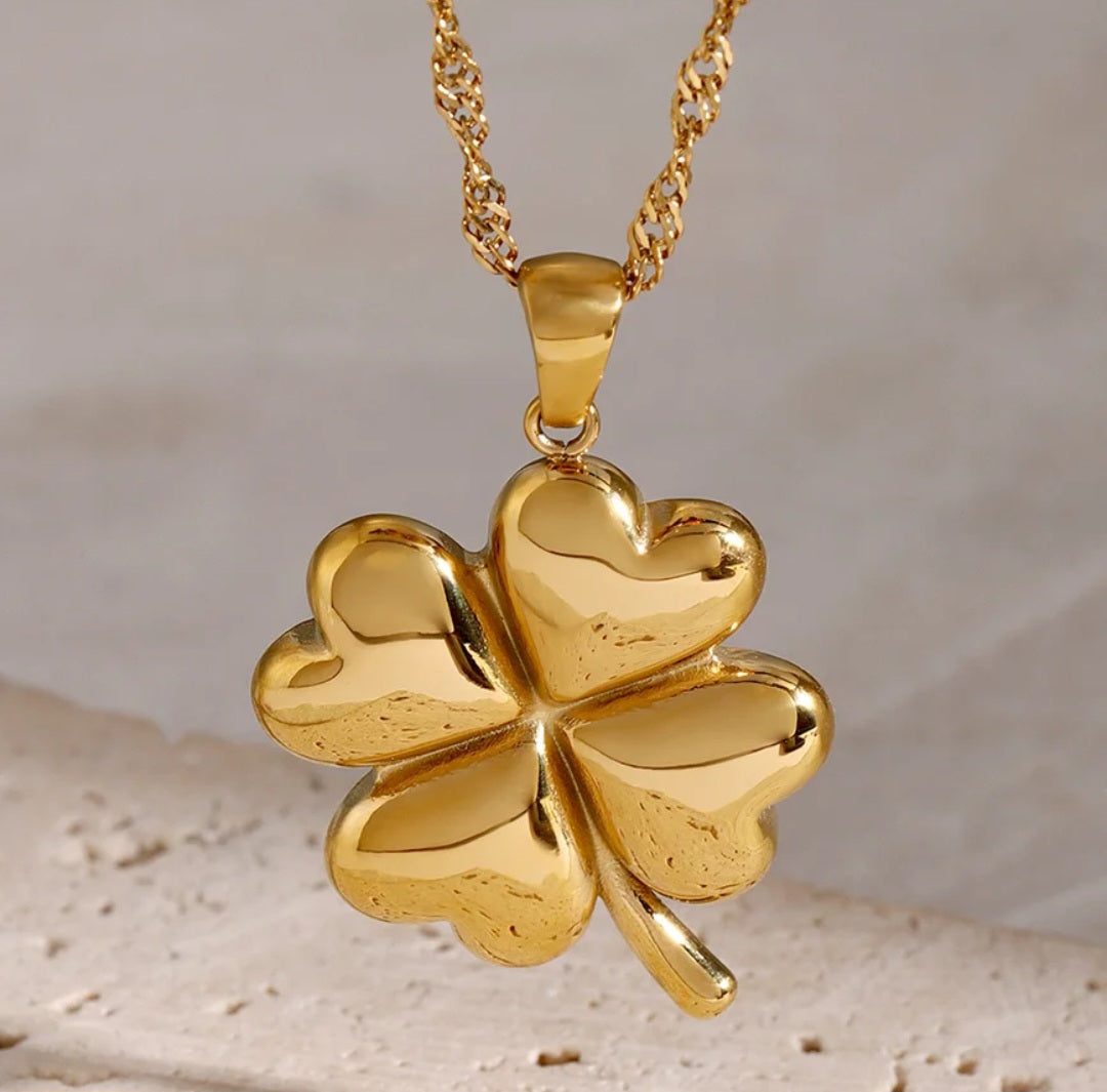 Stainless Steel Waterproof Lucky Flower Pendant necklace. - YeYesJewelryDesign