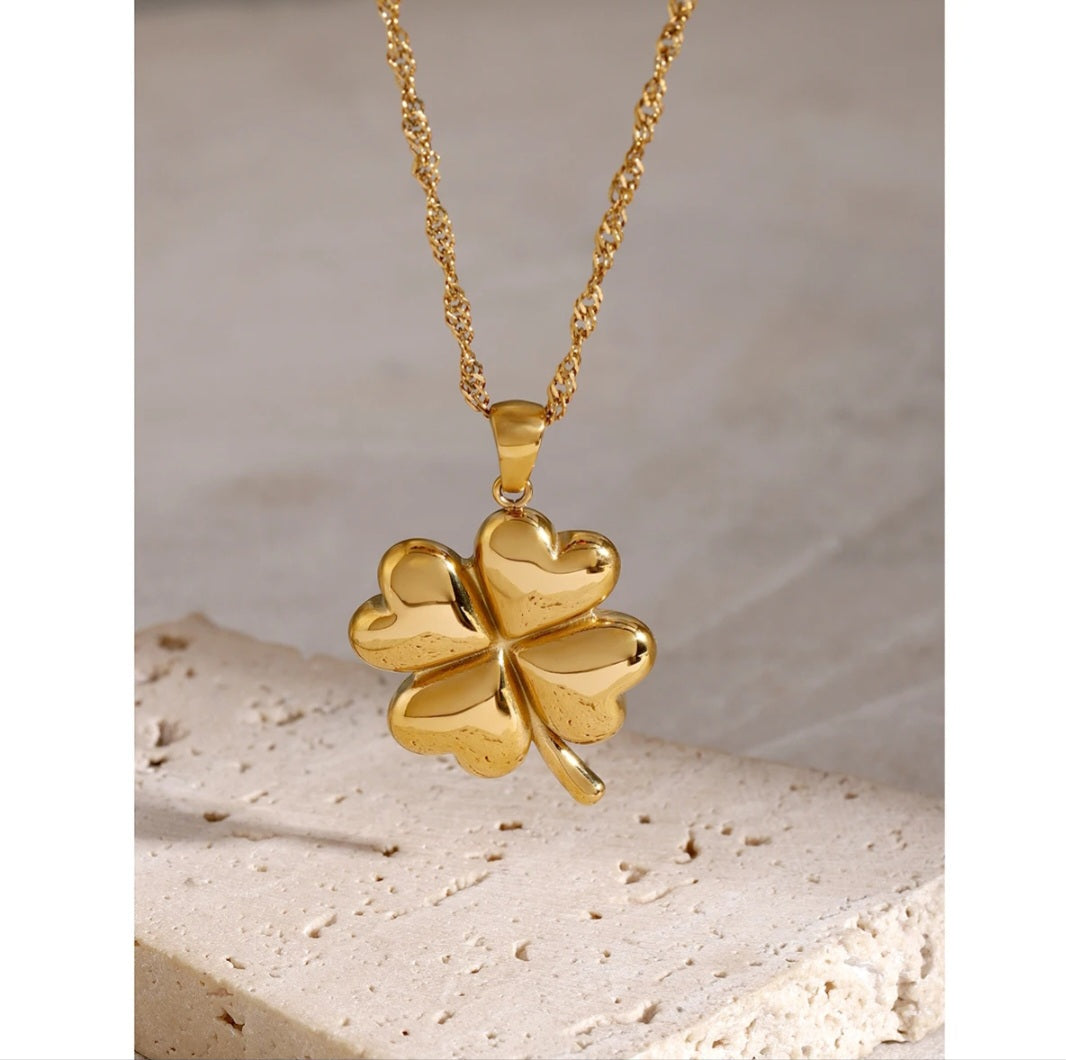 Stainless Steel Waterproof Lucky Flower Pendant necklace. - YeYesJewelryDesign