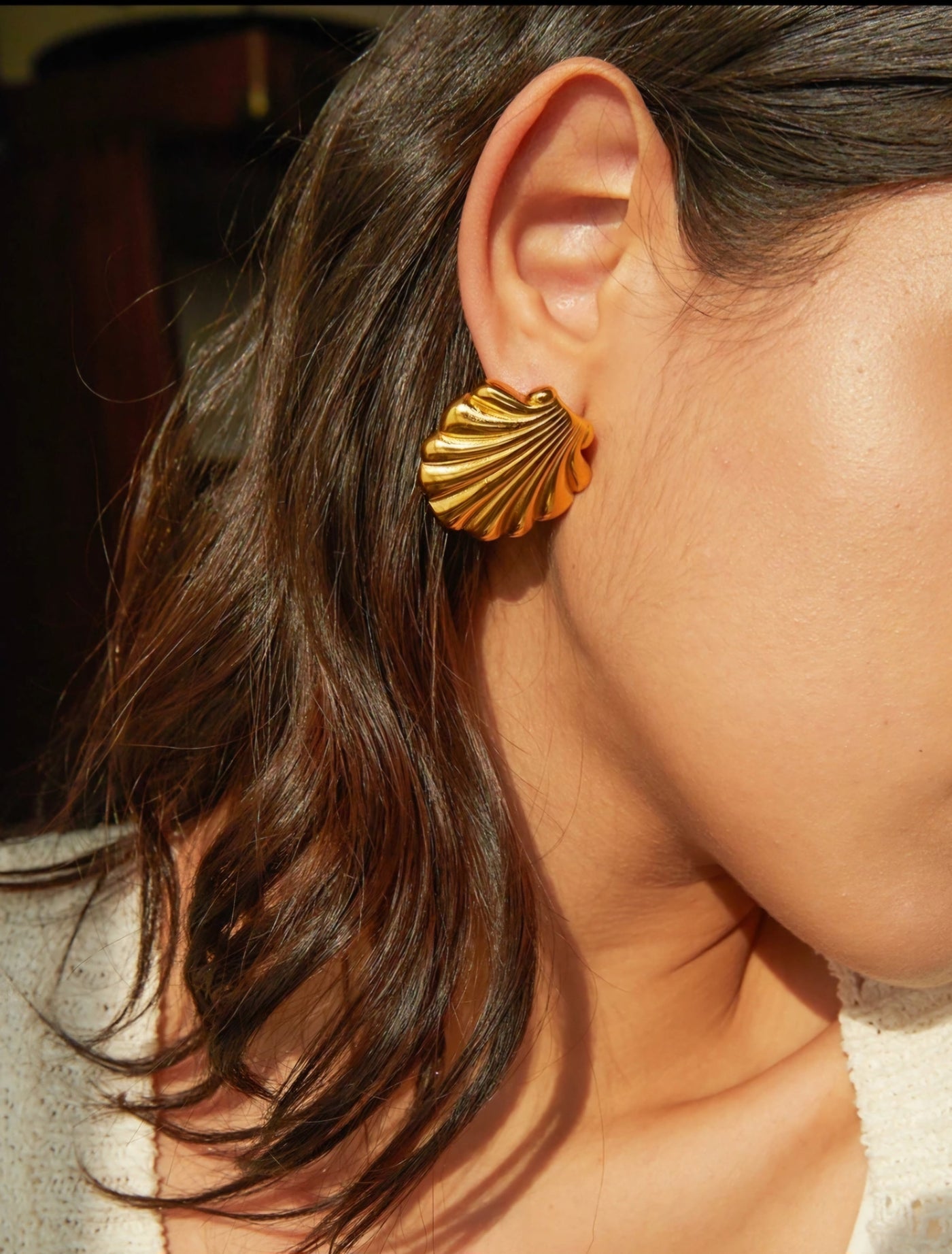 Stainless Steel Seashells 18K Gold Plated, Waterproof Fashion Seashells Stud Earrings. - YeYesJewelryDesign