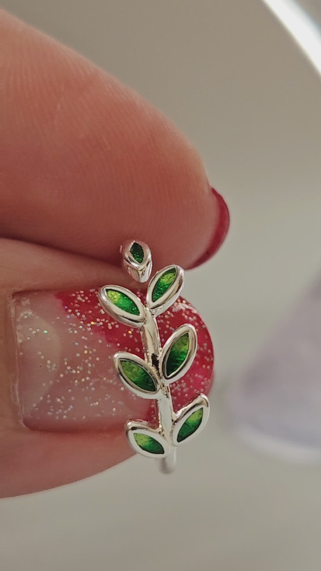 Adjustable 925 Sterling Silver Green Leaves Ring