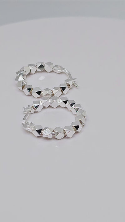 Elegant 925 Sterling Silver Temperamental Hoop Earrings.